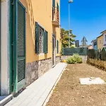 Lucca Comfy Apt With Private Garden And Parking!