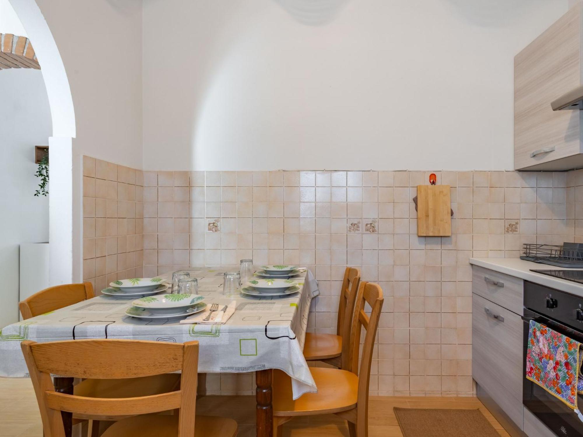 Comfy With Private Garden And Parking! Apartment *